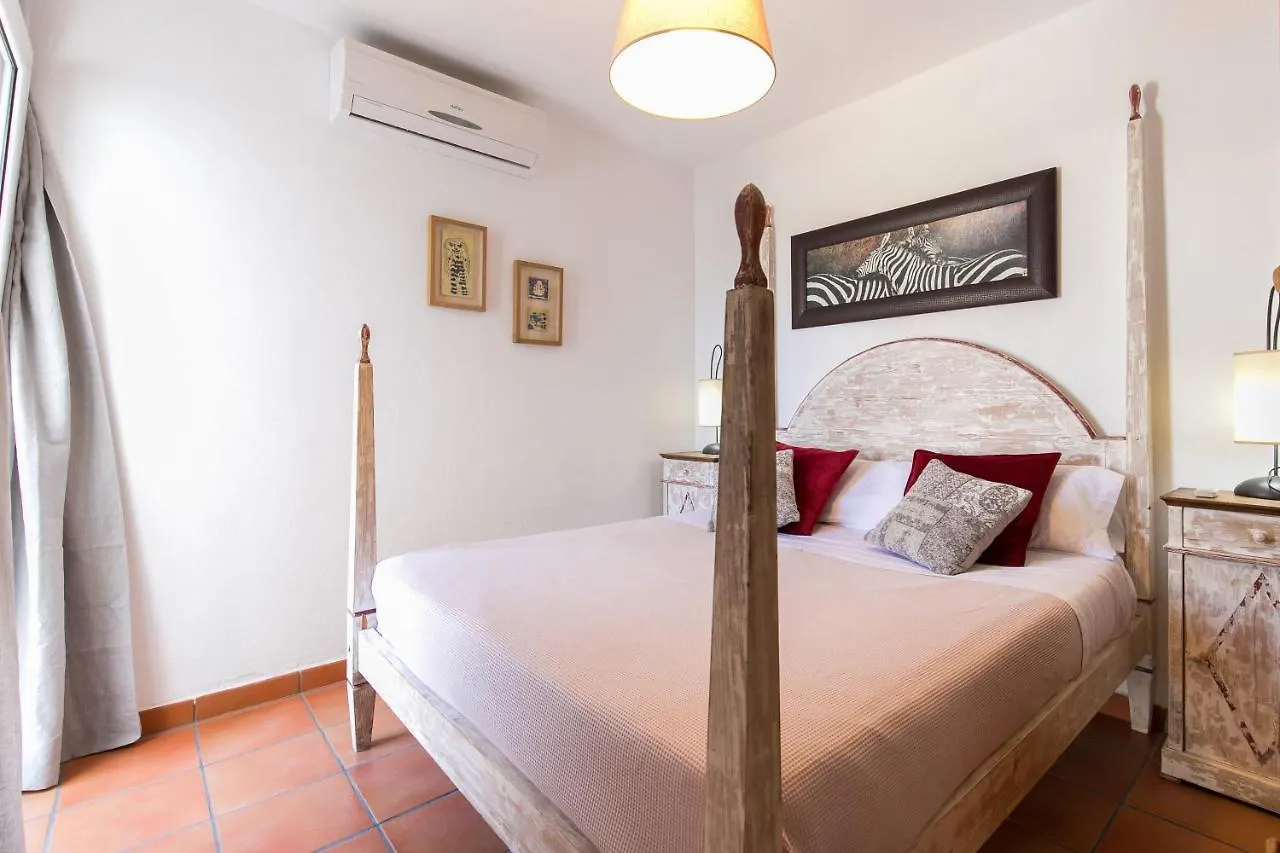 Pura Vida Villa Binibeca